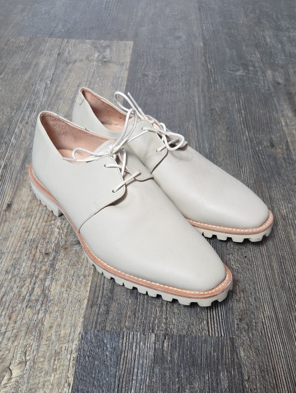 Poppy Barley Women's Lace-Up Derby Oxfords in Light Beige